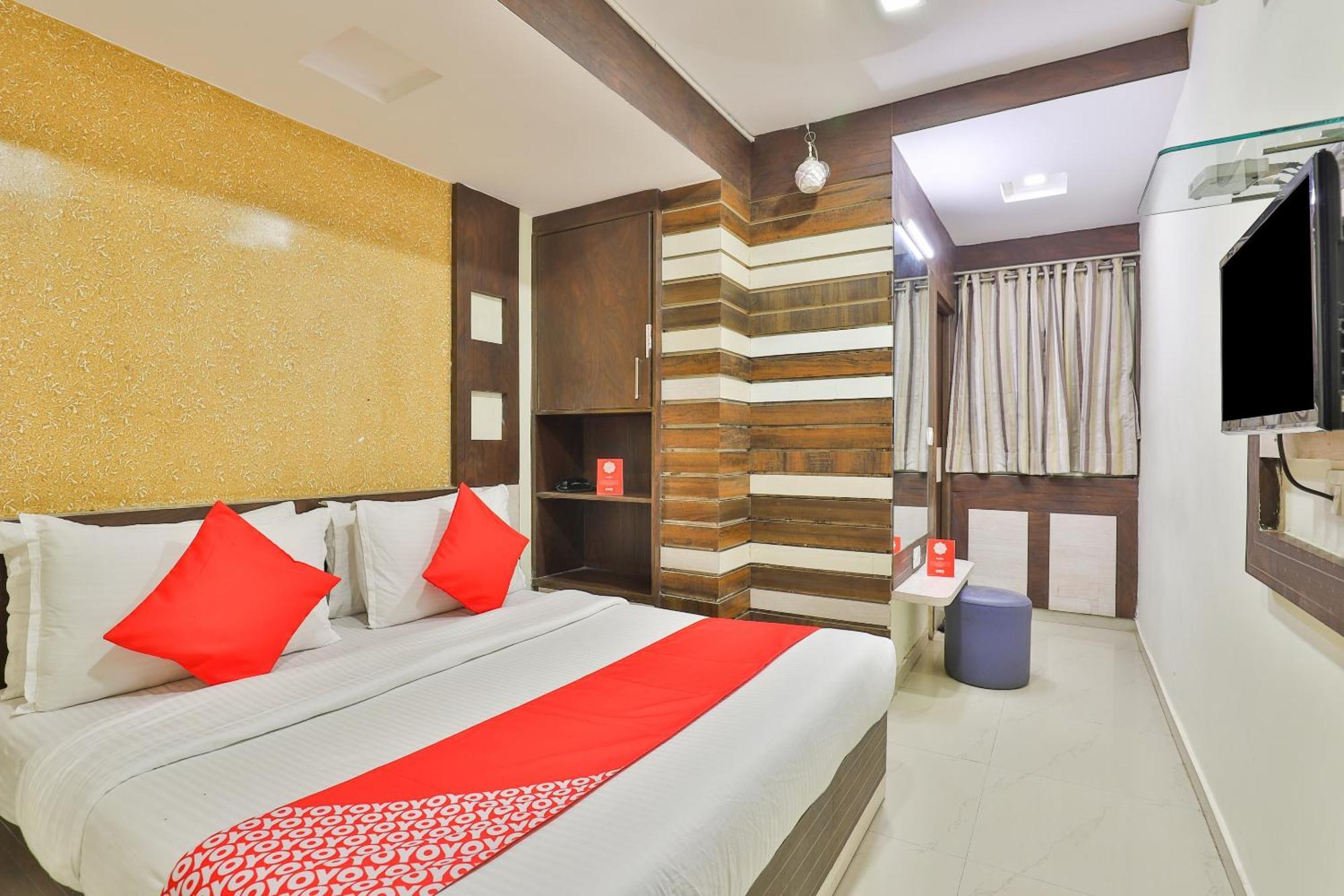 Hotel O Sri Balaji Residency Ahmedabad Exteriör bild