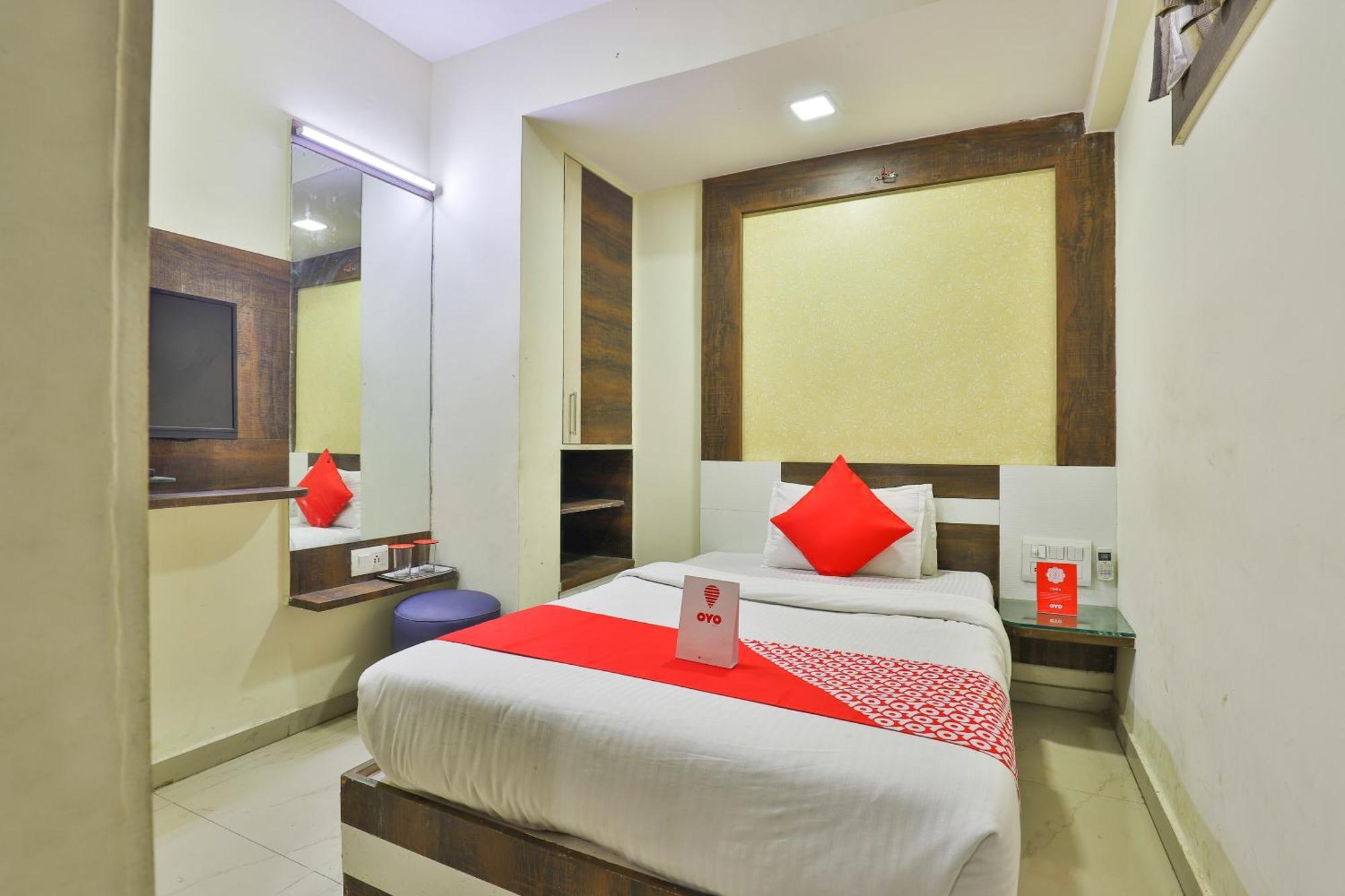 Hotel O Sri Balaji Residency Ahmedabad Exteriör bild